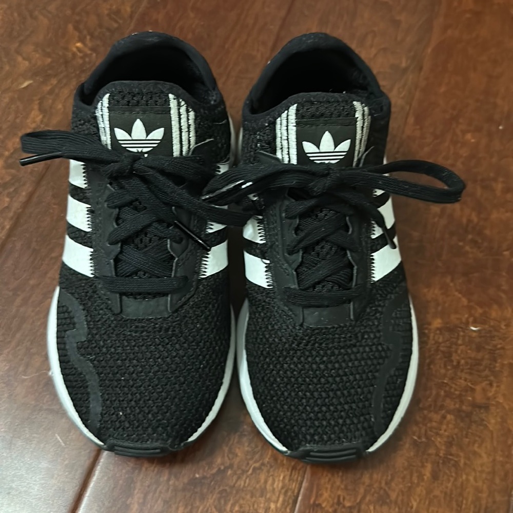 Unisex Adidas Originals Toddler Swift Run X C